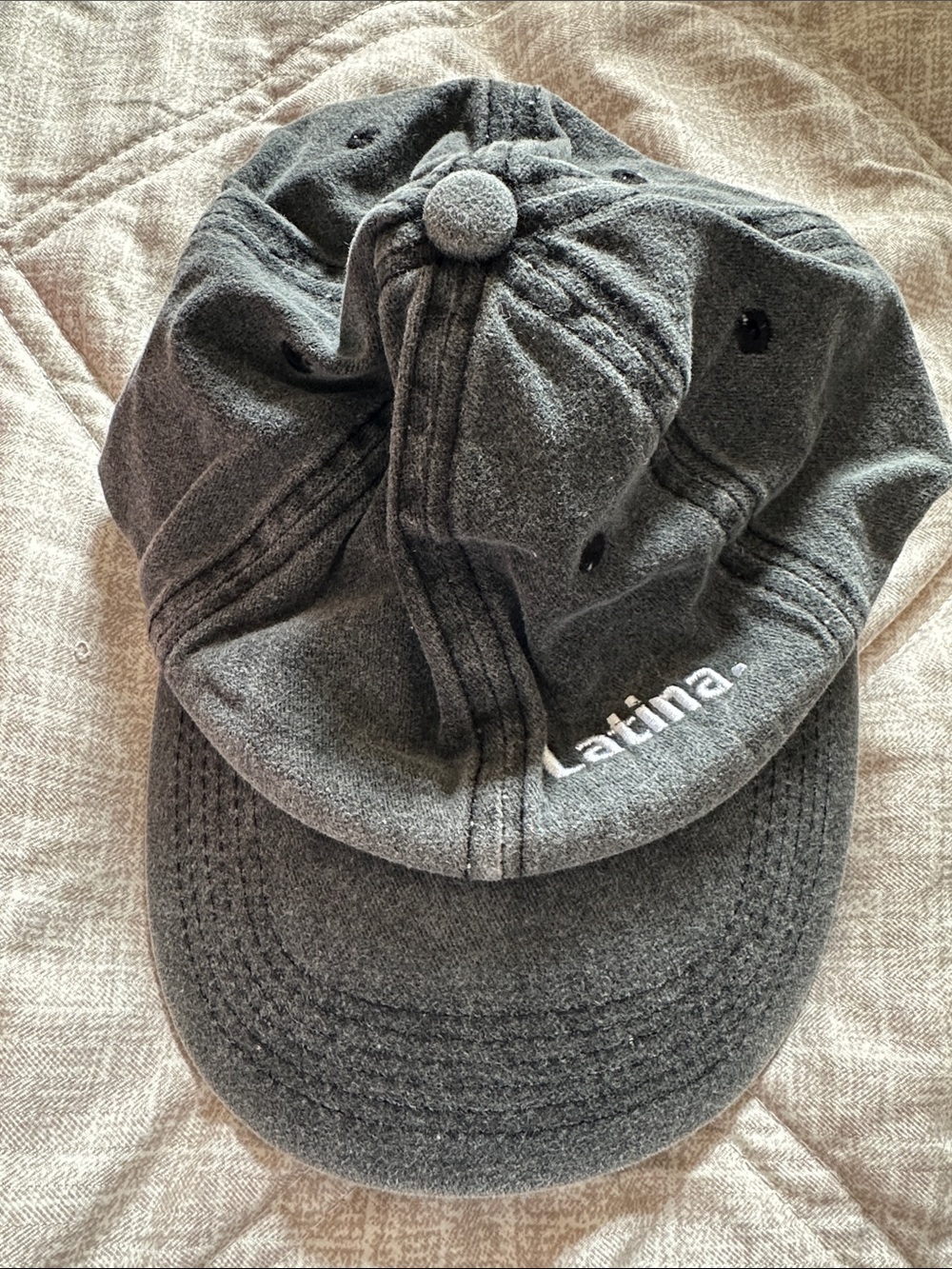 Embroidered 'Latina' Gray Baseball Cap